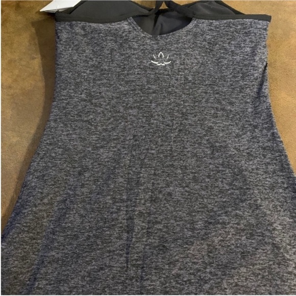 Beyond Yoga Twisted Tank NWT - Picture 5 of 5